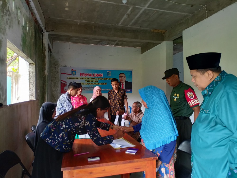 MENJELANG HARI RAYA IDUL FITRI PEMERINTAH DESA JERINGO KEMBALI MENYALURKAN BLT-DESA